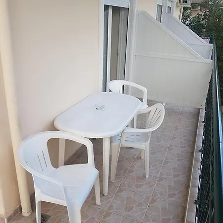 Aparthotel Glaros *
